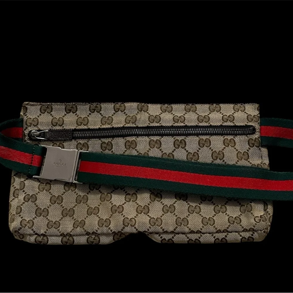 ▪️GUCCI▪️GG Canvas Monogram Waist Bag - Picture 9 of 11